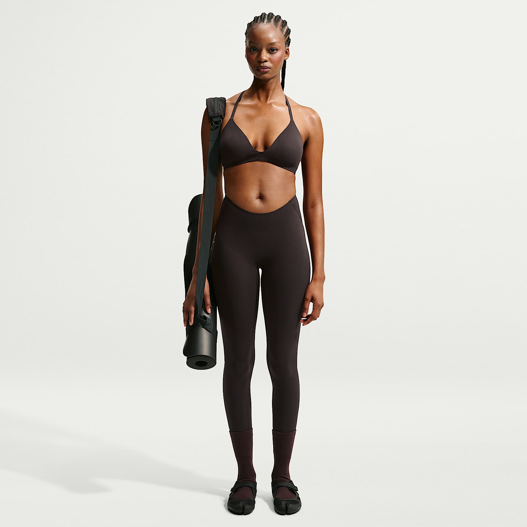 NIKE公式】NikeSKIMS Studio Stretch ウィメンズ 74cm レギンス